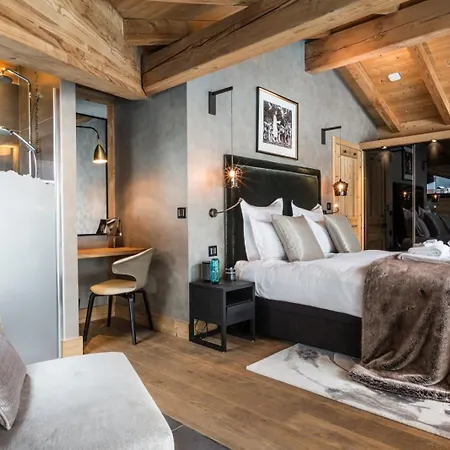 Chalet Gstaad: Experience The Luxury Gsteig